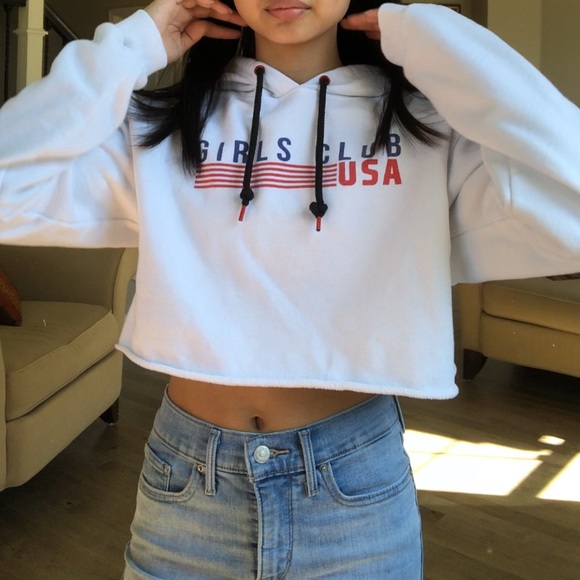 Soft Cropped Sweatshirt - Picture 5 of 5